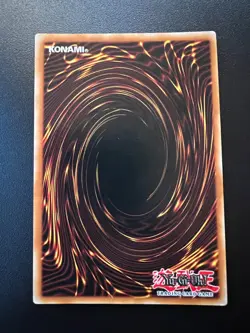 Dark Magician MVP1-ENGV3 Gold Secret Rare Near Mint Yugioh - Image 2