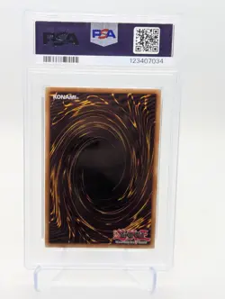 2017-18 YUGIOH BLUE-EYES WHITE DRAGON ULTRA RARE PROMO KAIBA COLLECTOR BOX PSA 8 - Image 2