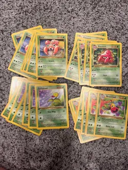 Jungle set Pokemon cards, assorted common, uncommon, rare some first edition - Image 3