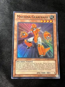 Yu-Gi-Oh! - Machina Mayhem Structure Deck Machina Gearframe 2010 SDMM-EN002 - Image 1