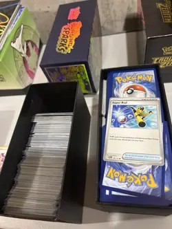 Pokemon TCG 1000 Cards Pack All Trainers Holo/Reverse/ Non Holo 731329511228 - Image 1