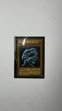 Yu-Gi-Oh! TCG Blue-Eyes White Dragon Kaiba SDK-001 Unlimited Ultra Rare - Image 1