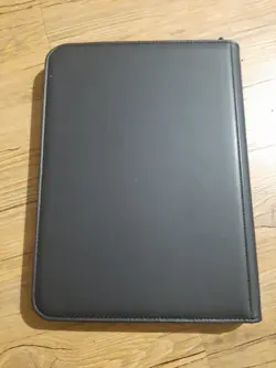 Ultra PRO: MAGIC THE GATHERING Mana 9-Pocket Zippered PRO-Binder (Never Used) - Image 2