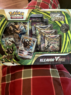 Pokemon TCG - Kleavor VSTAR Premium Collection 820650851254 - Image 1