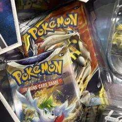Pokemon Arceus V Figure Collection - Cosmic Eclipse/ChillingReign/BrilliantStars 820650850165 - Image 4