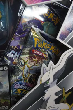 Pokemon TCG - Arceus V Figure Collection - New & Sealed - Image 4