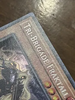 Tri-Brigade Fraktall MP21-EN171 2021 1st Edition Prismatic Secret Rare LP - Image 2