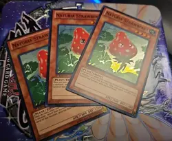Naturia Strawberry - HA04-EN021 - Super Rare - Unlimited Edition x3 - Near Mint - Image 1