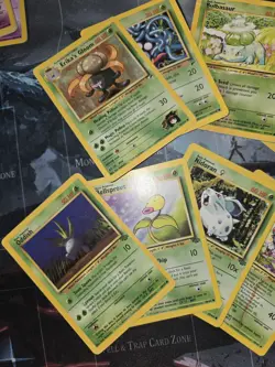 Vintage Pokemon Grass 8 Card Lot Jungle, Gym, BaseSet 2 Oddish, Bulbasaur HP/DAM - Image 3