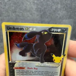 Umbreon Gold Star 17/17 Celebrations Classic Collection Pokemon TCG Near Mint - Image 2