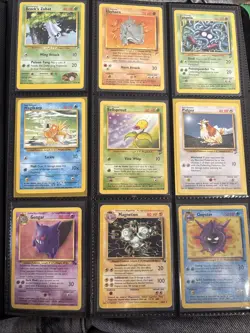 Vintage WOTC Pokemon TCG Binder Mixed Sets Job Lot Collection Holos 170+ Cards - Image 3