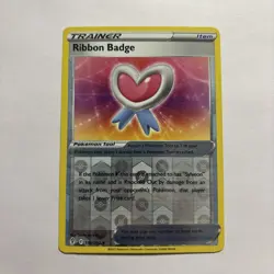 Ribbon Badge #155/203 Reverse Holo 2021 Pokemon Evolving Skies LP - Image 1