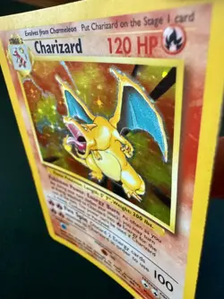 Pokemon TCG Charizard Base Set 4/102 Holo Unlimited Holo Rare - Image 2