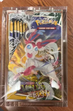 Pokemon Evolving Skies Booster Box Sword & Shield FACTORY SEALED in acrylic case - Image 4