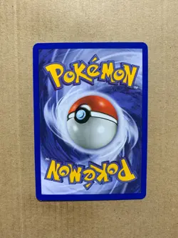FRENCH Beedrill 17/102 Base Set - Rare Pokemon Card - NM/Mint - Image 2