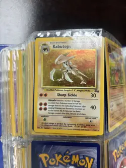 Vintage Pokemon Blue Charmander Binder 1999 with over 100 Vintage Cards - Image 3