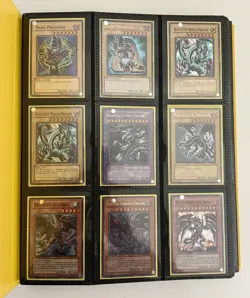 Yugioh Vintage 71 Foil/700 Card Binder Lot Dark Magician Blue-Eyes Red-Eyes 2002 - Image 2