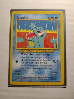 TOTODILE 85/105 Pokemon Card- Neo Destiny Unlimited LP Lightly Played - Image 1