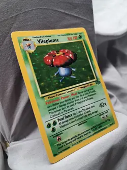 Pokemon 1999 Vileplume #15/64 Jungle Set Holo Raw Card - Image 3