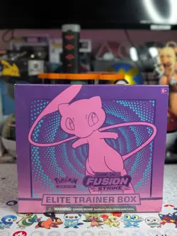 🌟 Pokemon TCG: Sword & Shield-Fusion Strike Elite Trainer Box (ETB) - NEW & SEA - Image 1