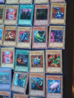 Vintage Yu-Gi-Oh metal raiders lot of 128 cards. - Image 5
