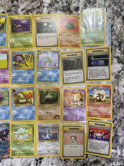 Pokemon Trading Card Game Mixed Lot Vintage - 2nd edition, Gym Heroes And Fossil - Image 4