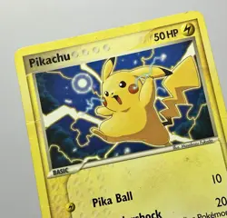 Pikachu 60/106 (DMG) Common EX Emerald 2005 Pokemon Card - Image 2