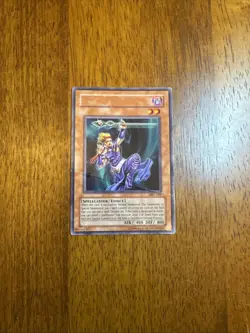 YuGiOh Error Card Misprint/ Imprint Name Apprentice Magician MFC-066 (DMG) - Image 4