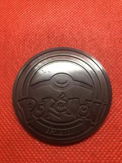 Pokemon TCG coin - Pikachu gold jumbo NM - Image 2