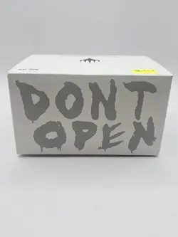 MTG SECRET LAIR x The Walking Dead Factory Sealed Box - Image 4