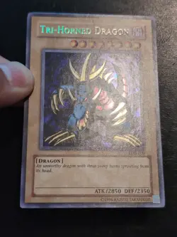 Yu-Gi-Oh! SECRET RARE HOLO CARD TRI-HORNED DRAGON LOB-000 VLP - Image 2