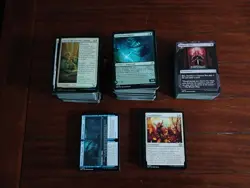 Lot of 600+ Magic the Gathering Commons/Uncommons (includes some foils) - Image 1