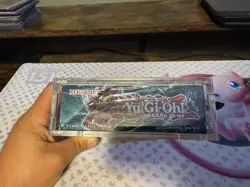 Yu-Gi-Oh! (25th Anniversary) Legend of Blue Eyes White Dragon Booster Box - Image 3
