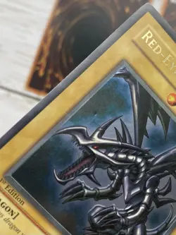 YuGiOh Red-Eyes B Dragon Holo Lot SDJ-001 1st Edition Maxium Gold **LP-MP** - Image 3