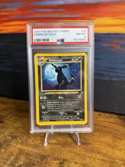 2001 POKEMON NEO DISCOVERY #13 UMBREON-HOLO PSA 8 - Image 1