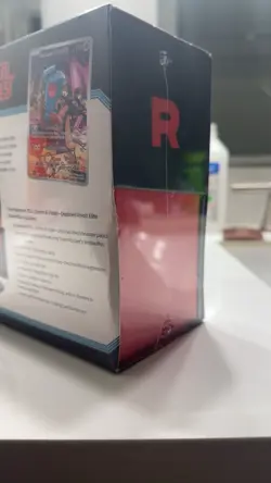 Pokemon Destined Rivals ETB Sealed/ 5 Sleeved Destined Rivals Packs TCG - Image 3