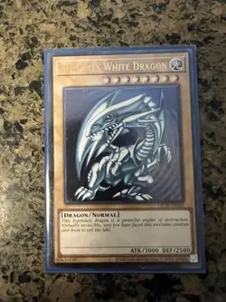 Blue-Eyes White Dragon OP28-EN001 OTS Tournament Pack 28 Unlimited - Image 1