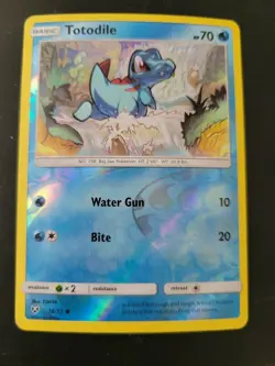 Pokemon TCG Card 2017 Shining Legends - Totodile 18/73 Reverse Holo - Image 1