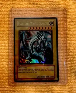 Yu-Gi-Oh! TCG Blue-Eyes White Dragon 1st Edition LOB-A001 English 1996 - Image 2