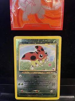 Ledyba Reverse Holo 7/18 Pokemon Southern Islands 322🔥MP🔥 - Image 1