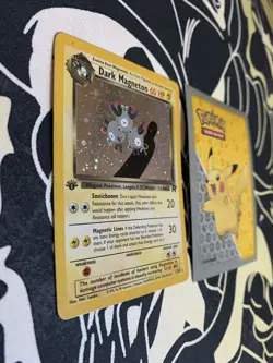 2000 Pokemon Team Rocket 1st Edition Dark Magneton Holo #11 030 - Image 3