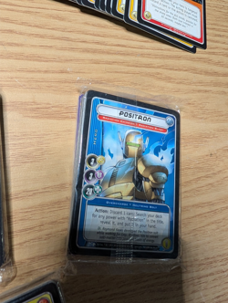 City of Heroes TCG Lot - 77 cards, 1 foil card, 4 starter decks - Image 5