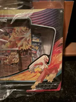 Pokemon TCG - Blaziken ex Special Collection Box - Sealed - Image 4