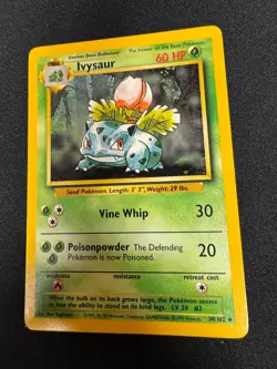Ivysaur 30/102 Pokemon card base non-holo uncommon light play - Image 1