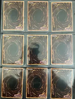 Yu-Gi-Oh! vintage album a lot of Holos , rare and common total of 684 Cards - Image 2