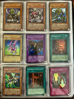 Yu-Gi-Oh! vintage album a lot of Holos , rare and common total of 684 Cards - Image 3