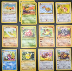 1st Edition Pokemon Lot - Jungle Set 25 Cards Total - Image 1