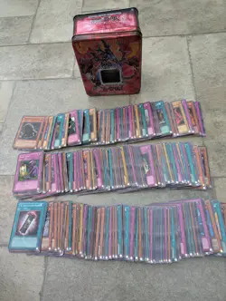 Yu-Gi-Oh/Bundle Job Lot/ 400+ Cards/ Mostly Commons /Circa 1996 / Good Condition - Image 2