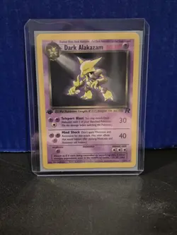 NEAR MINT 1st Edition Dark Alakazam Non-Holo Pokemon Card Team Rocket set #18/82 - Image 1