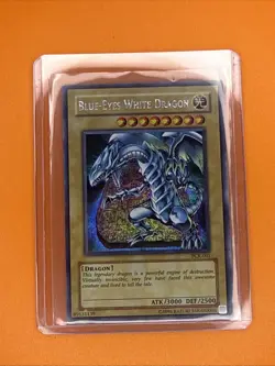 Blue-Eyes White Dragon (Power of Chaos: Kaiba the Revenge) PCK-001 Yu-Gi-Oh! LP - Image 1